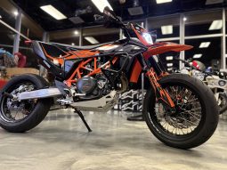 2021 KTM 690 SMC R