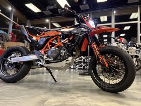 2021 KTM 690 SMC R
