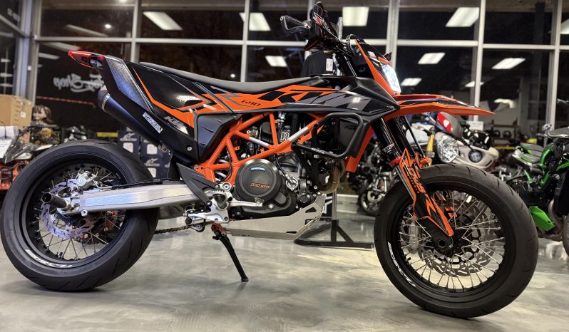 2021 KTM 690 SMC R